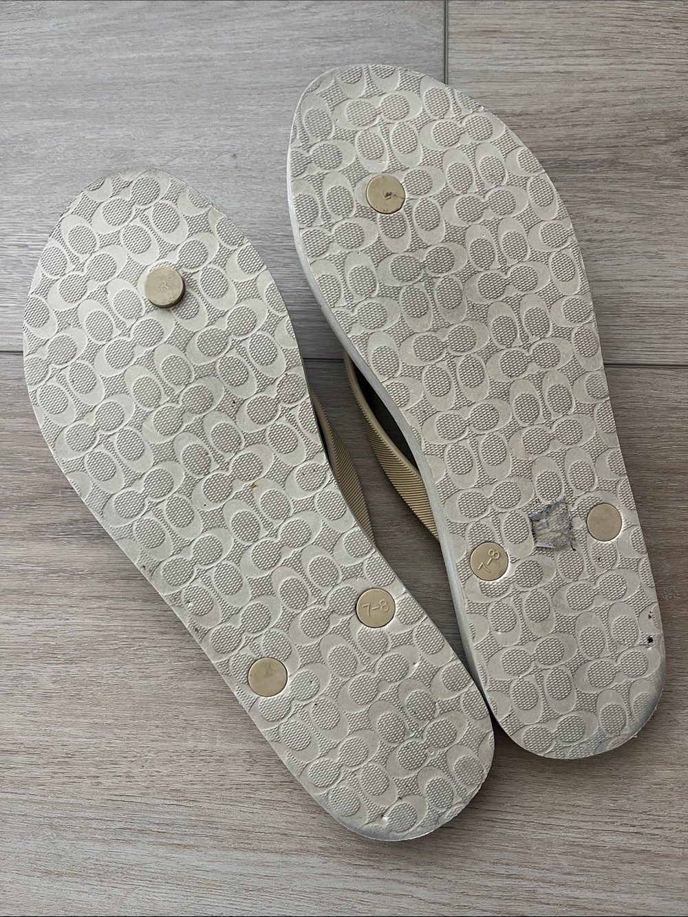 Coach Amel Signature C Flip Flops - Picture 6 of 8
